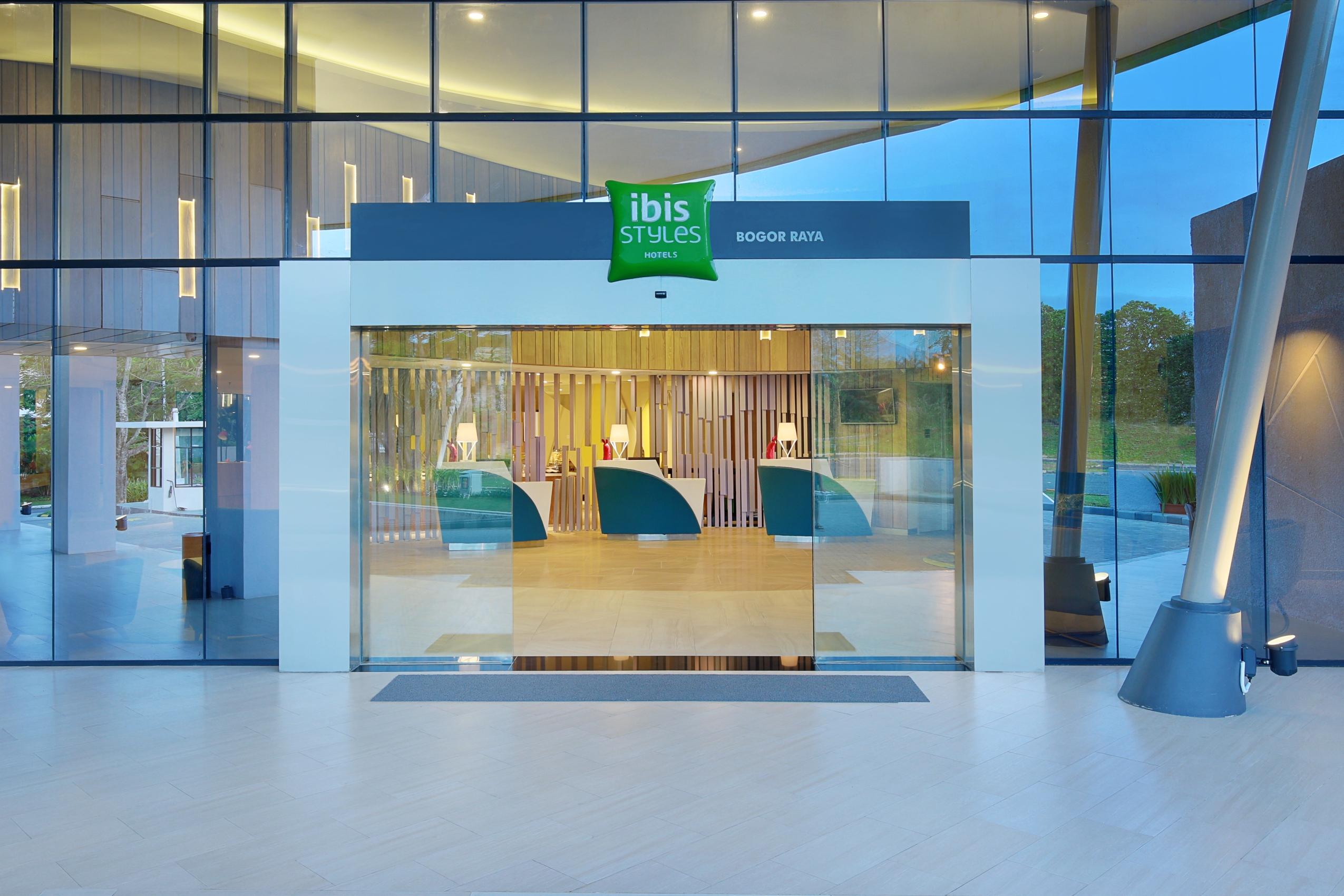 Готель Ibis Styles Bogor Raya Екстер'єр фото