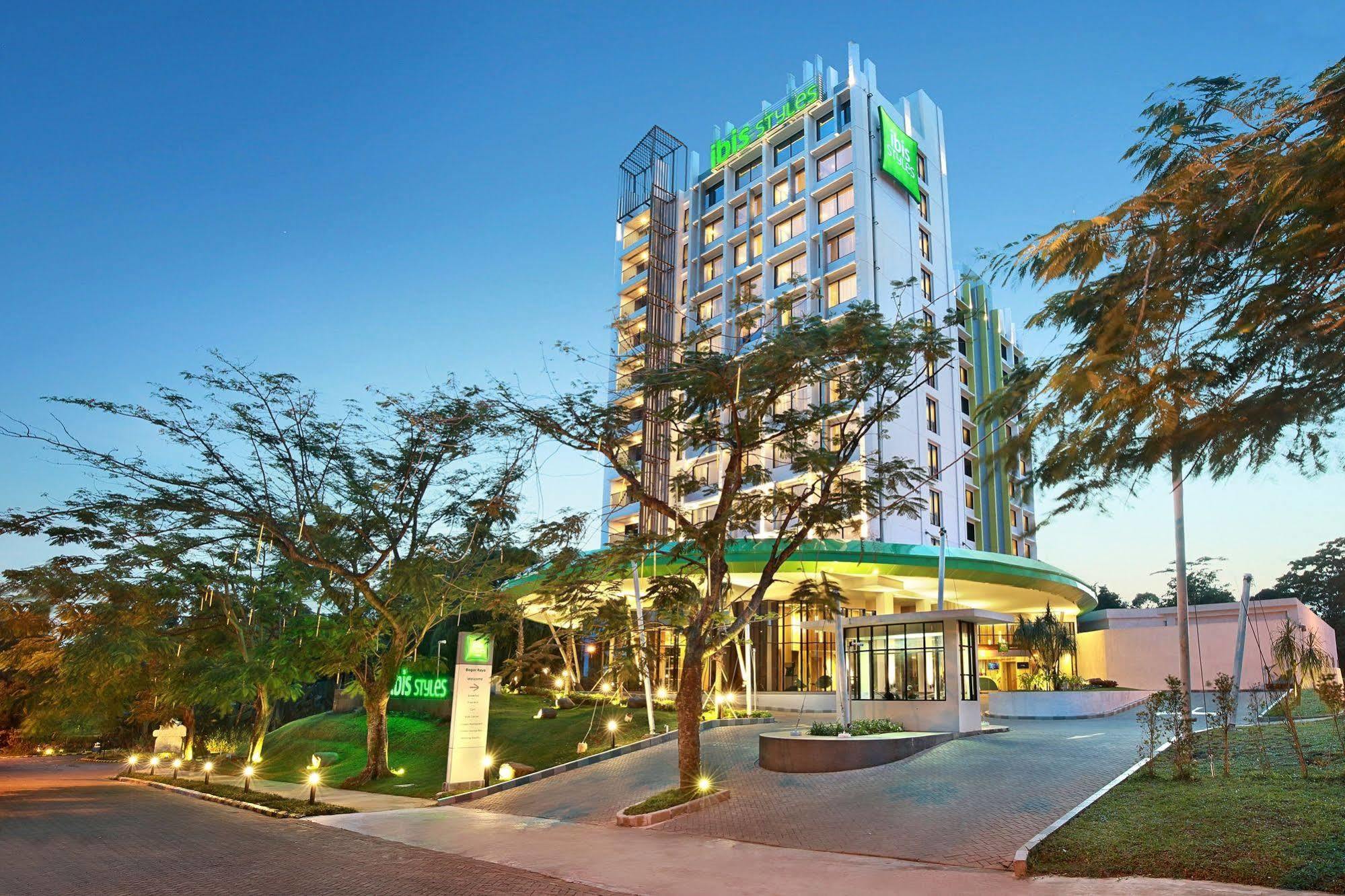 Готель Ibis Styles Bogor Raya Екстер'єр фото